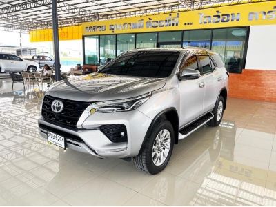 Toyota Fortuner 2.4 V ปี 2022 ไมล์ 60,xxx Km